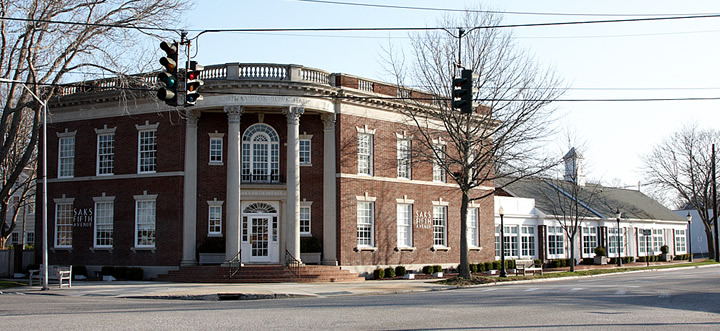69 Main Street<br/>East Hampton, NY